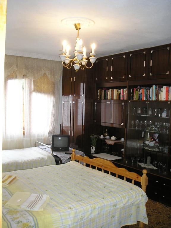 Kristal Guest House Trigrad Ruang foto