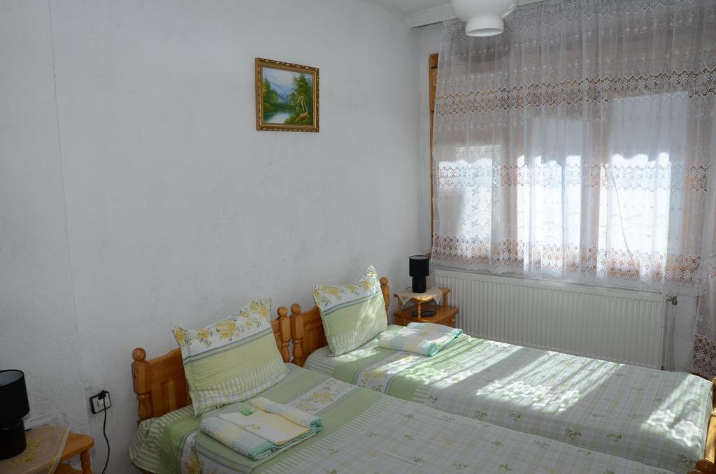 Kristal Guest House Trigrad Bagian luar foto