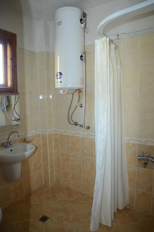 Kristal Guest House Trigrad Bagian luar foto